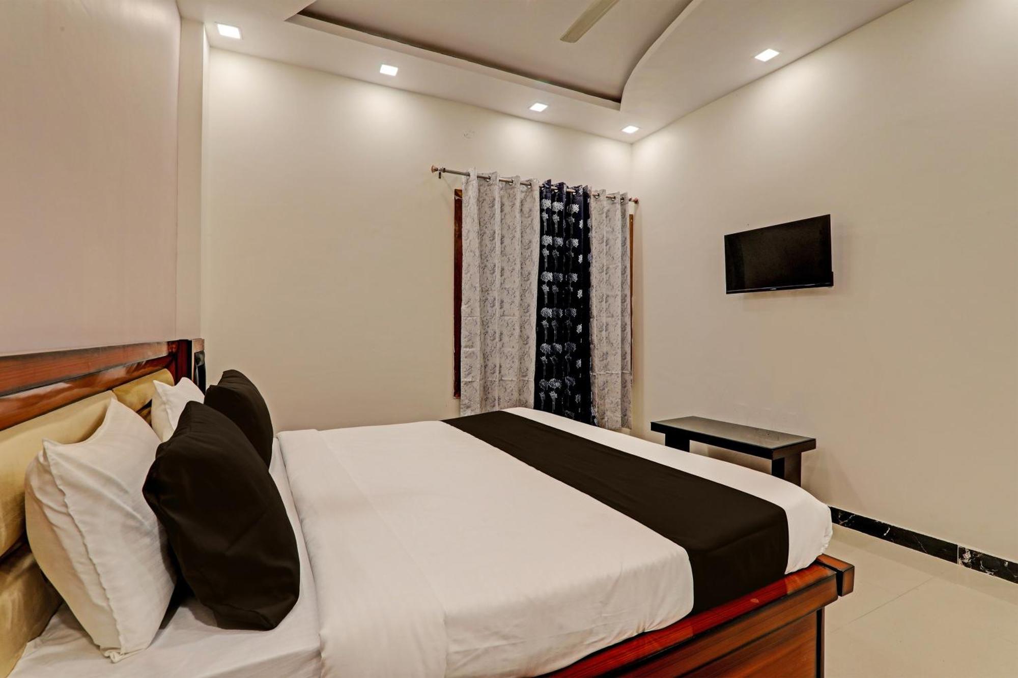 Hotel O Awadh International Bela Pratapgarh Exteriér fotografie