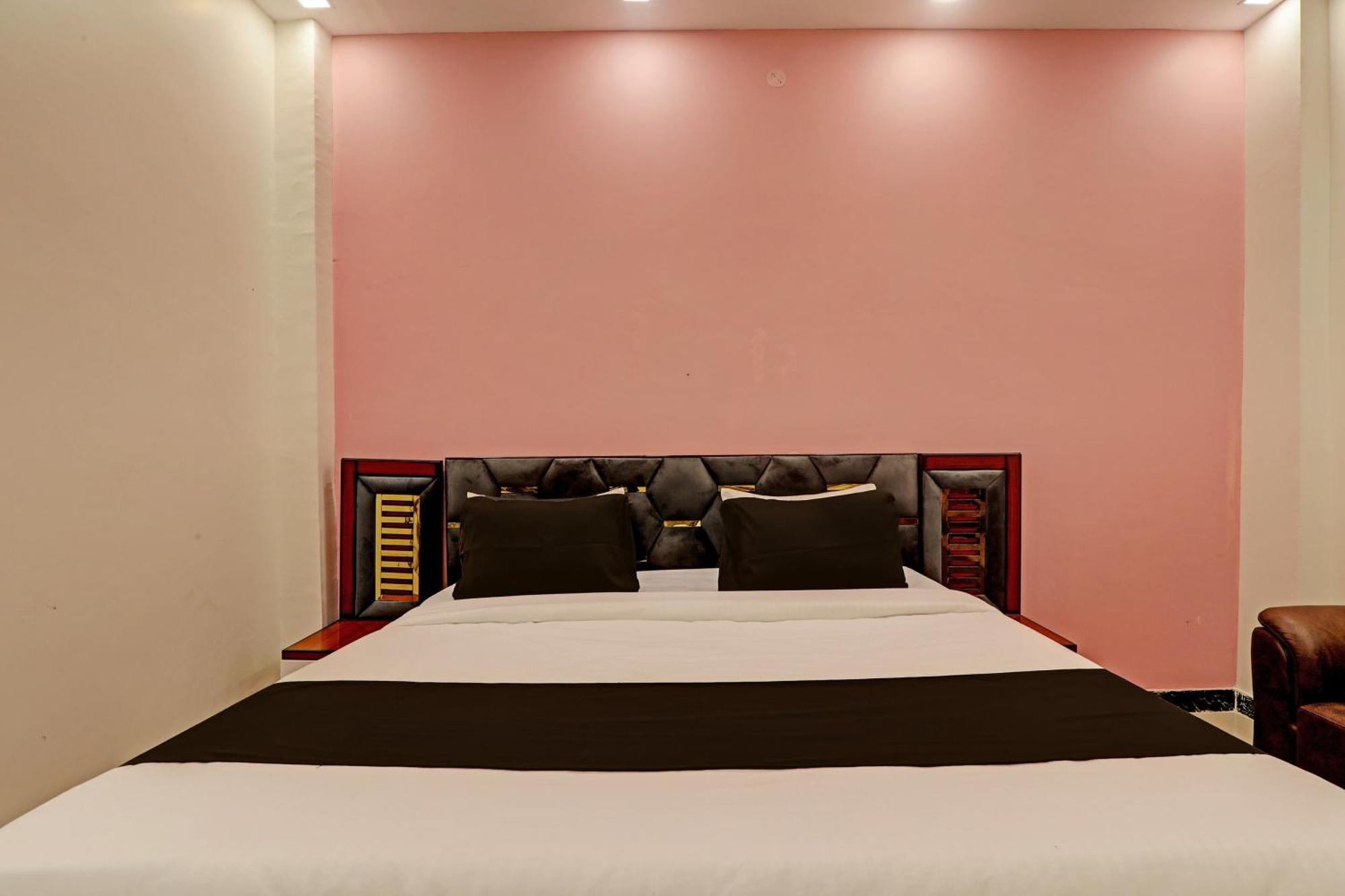 Hotel O Awadh International Bela Pratapgarh Exteriér fotografie